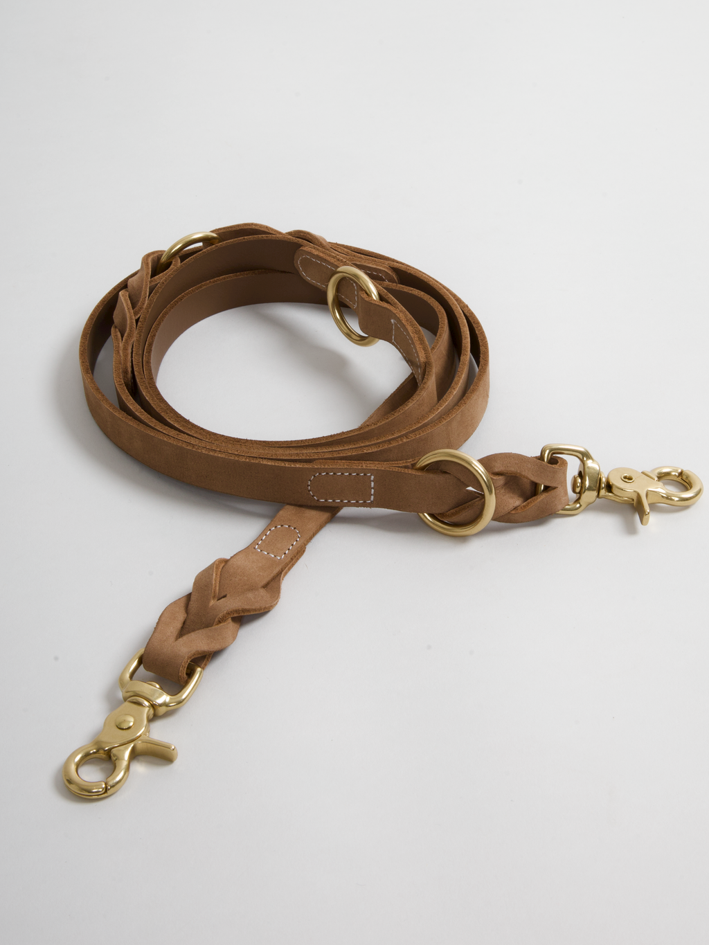 Hugo braided leather dog leash in nougat