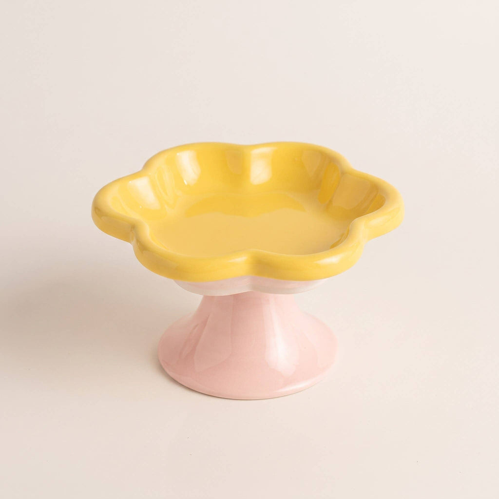 Flower-shaped ceramic cat bowl in yellow