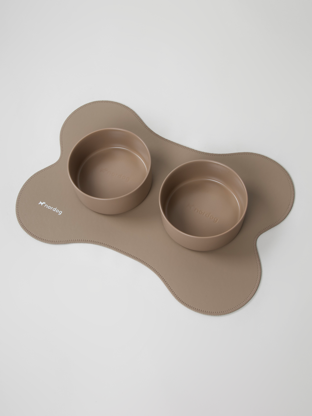 Oli ceramic dog bowl in cacao
