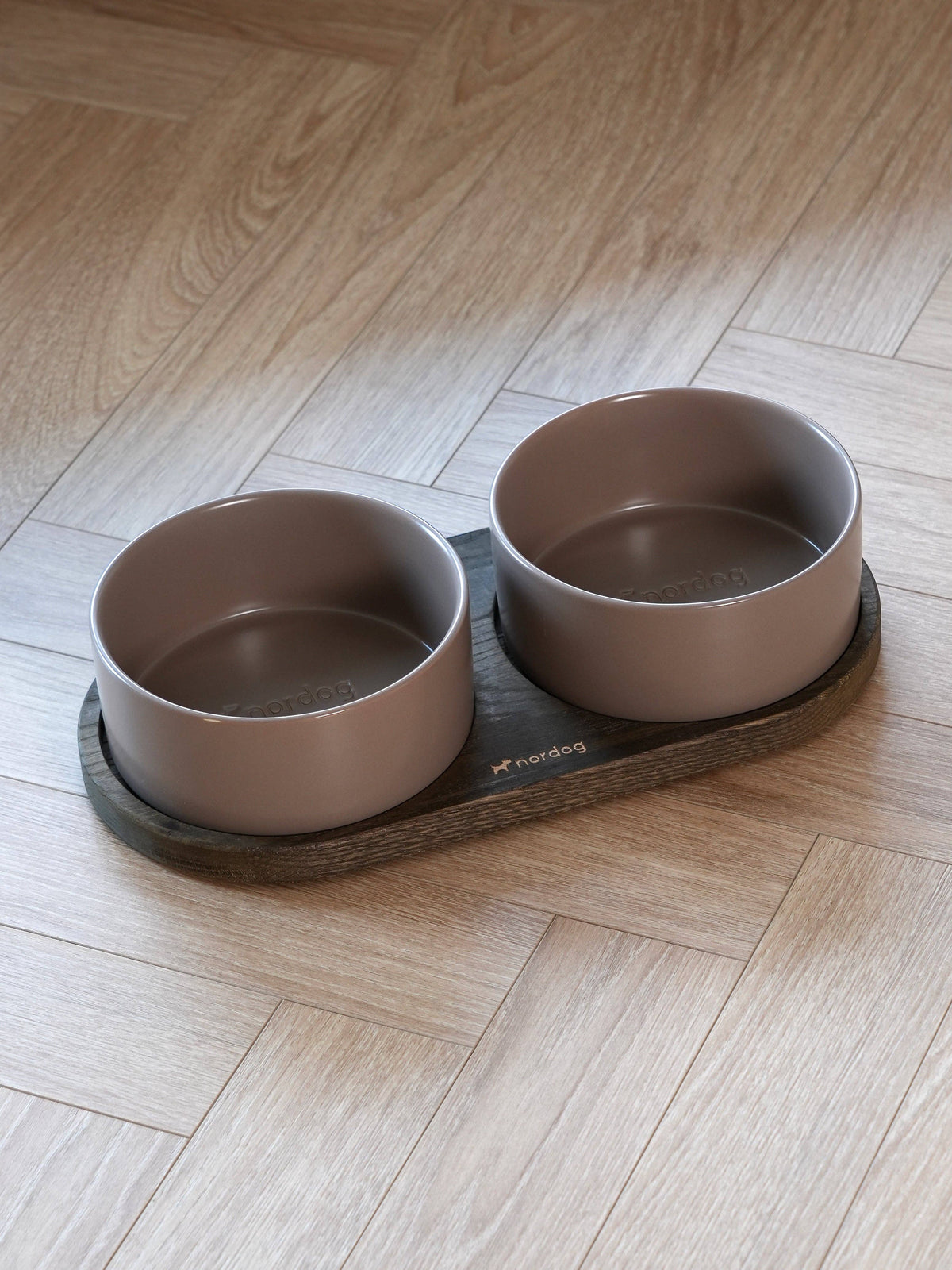 Barcelona oak double dog bowl, mocca ceramic